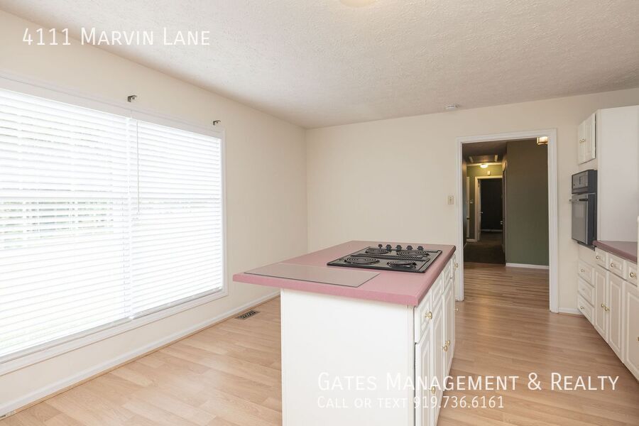 Colorful Home in Quiet Countryside property image