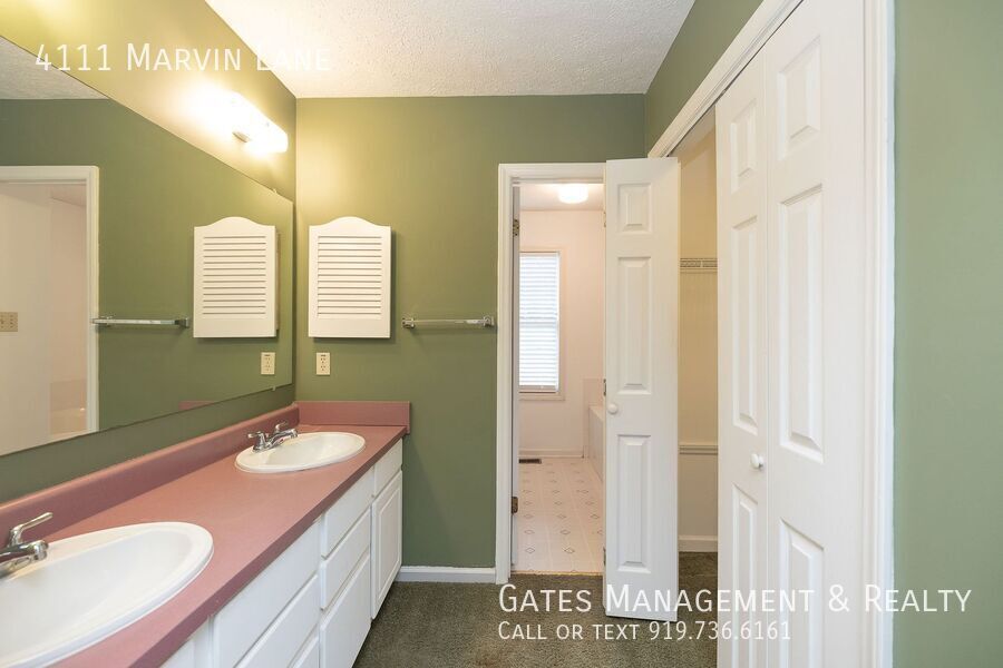 Colorful Home in Quiet Countryside property image