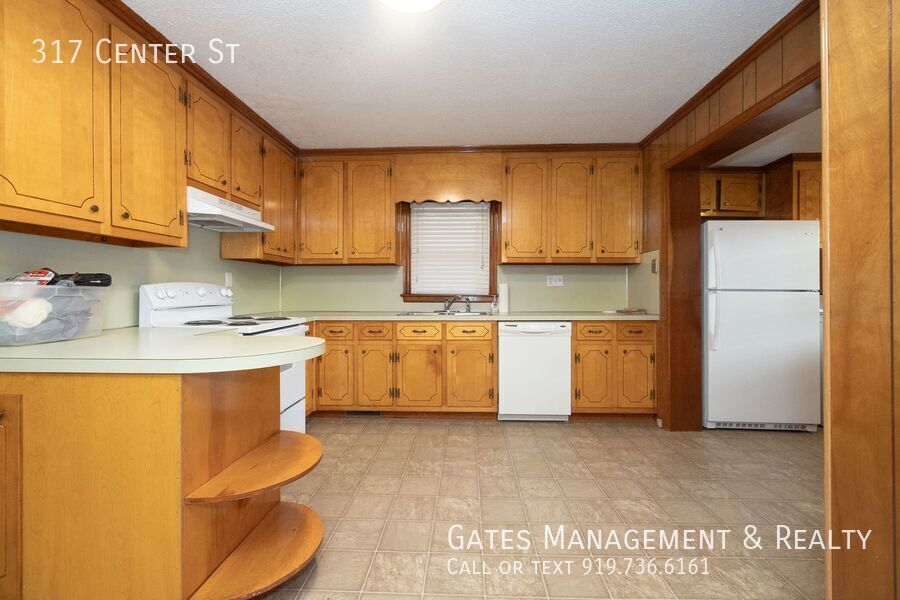 Classic Brick Ranch in Efland property image