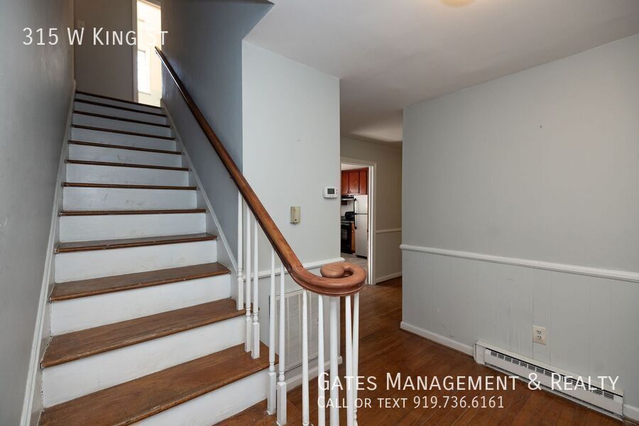 Spacious Home in Historic Hillsborough property image