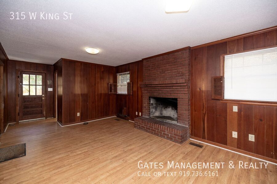 Spacious Home in Historic Hillsborough property image