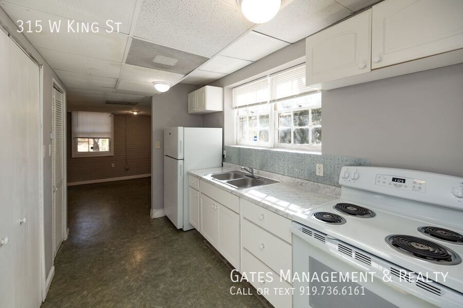 Spacious Home in Historic Hillsborough property image