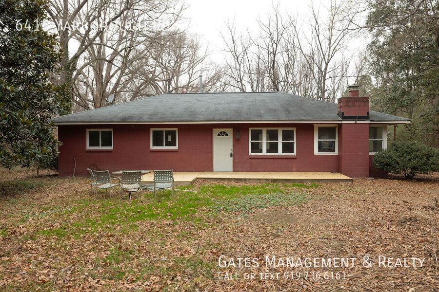 The Red House in the Big Woods property image