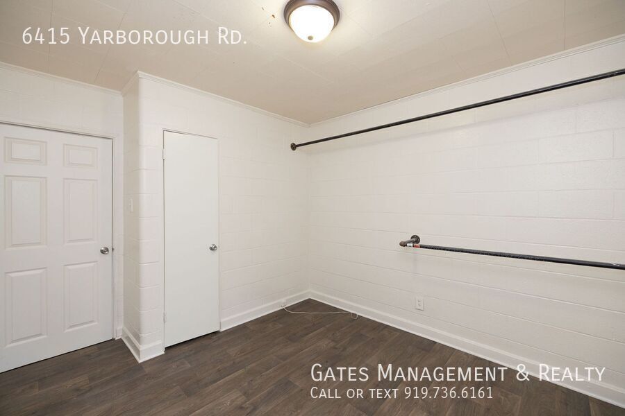 The Red House in the Big Woods property image