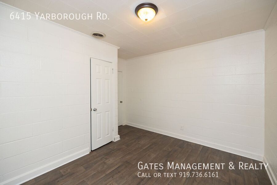 The Red House in the Big Woods property image