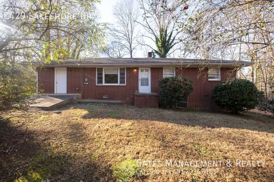 3 bedroom/2 bath Brick Home in Historic Hillsborough property image