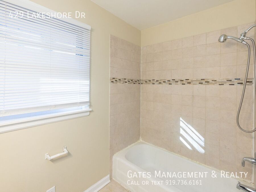 3 bedroom/2 bath Brick Home in Historic Hillsborough property image