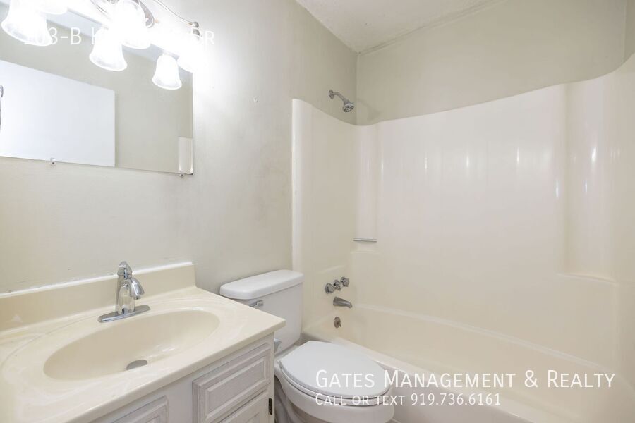 Tidy Duplex Apartment in Mebane property image