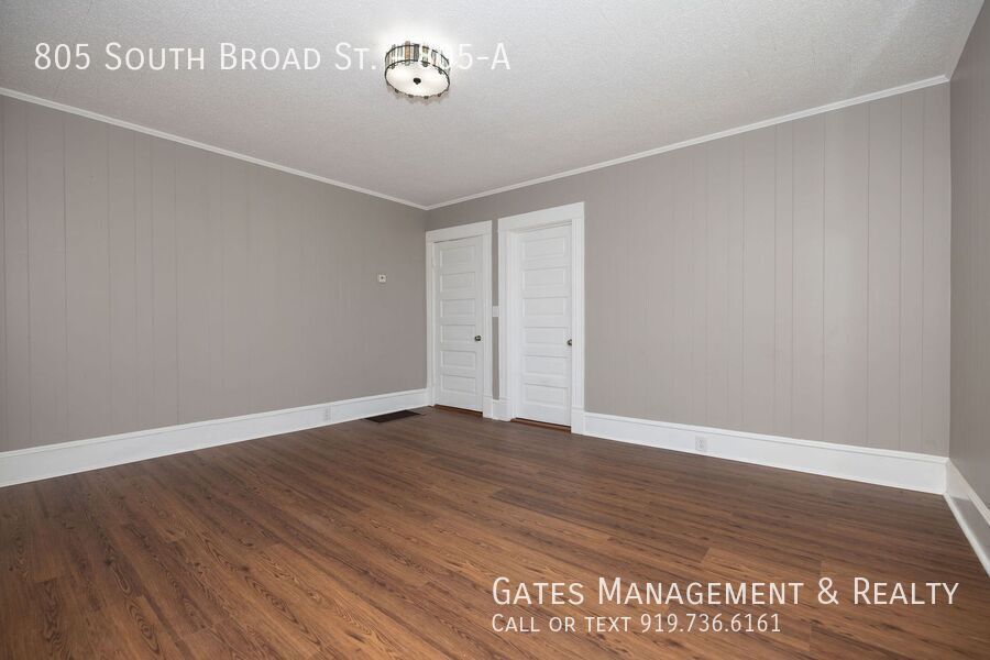 Unique Duplex Apartment in Burlington property image