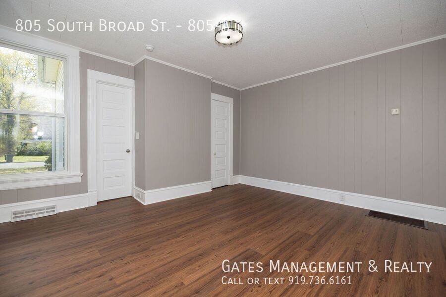 Unique Duplex Apartment in Burlington property image