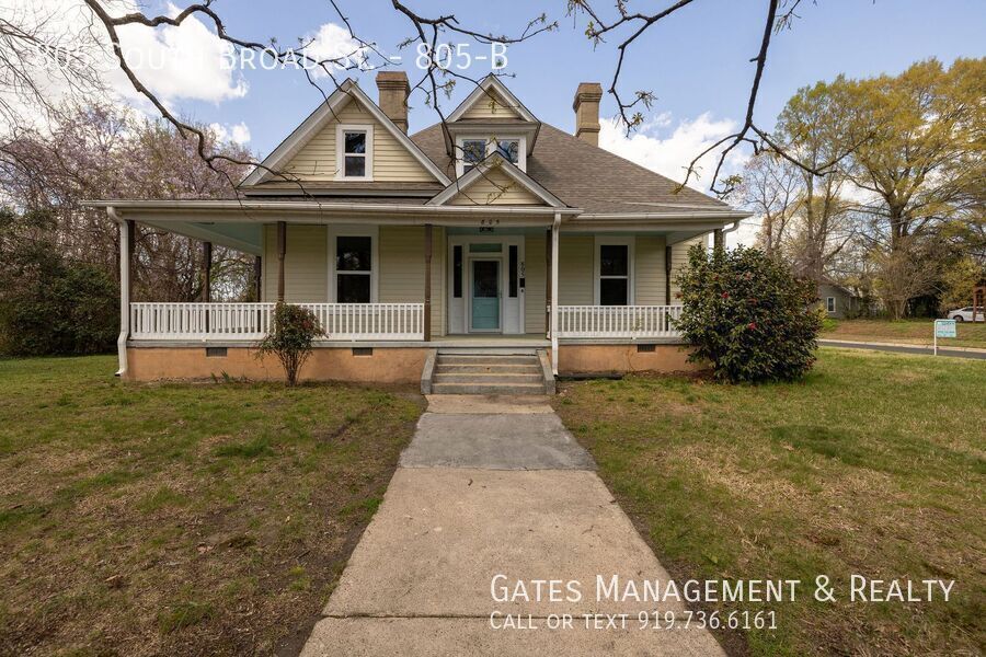 Duplex Apartment in Historic Home-Burlington property image