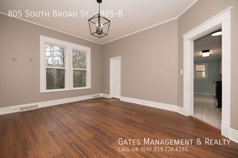 Duplex Apartment in Historic Home-Burlington property image