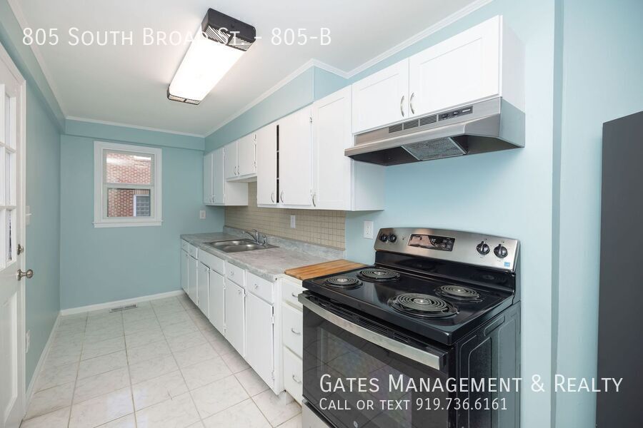 Duplex Apartment in Historic Home-Burlington property image