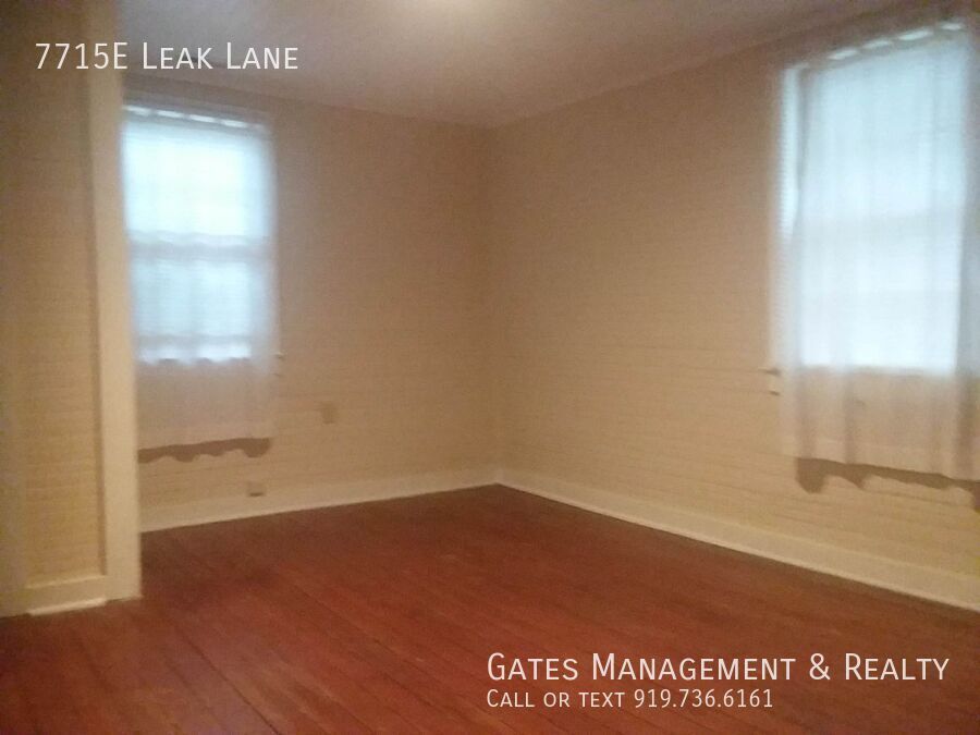 Vintage Farmhouse in secluded country setting property image