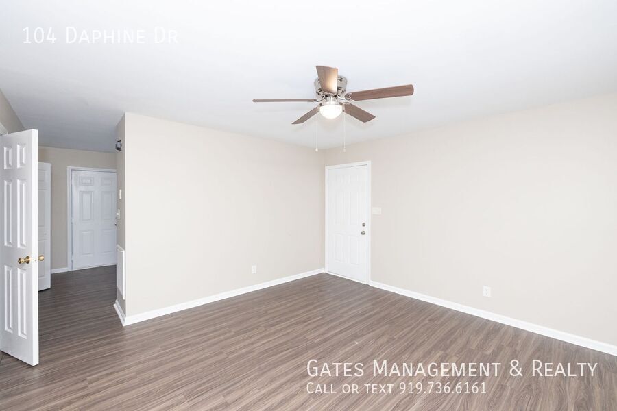 Quiet Duplex Close to Downtown Hillsborough property image
