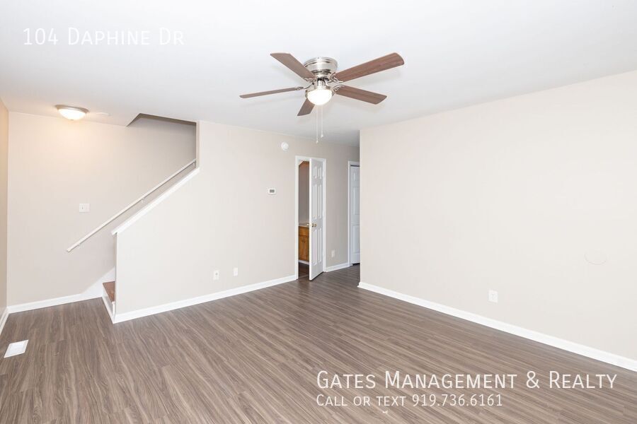 Quiet Duplex Close to Downtown Hillsborough property image