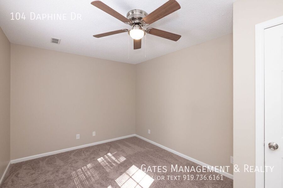 Quiet Duplex Close to Downtown Hillsborough property image