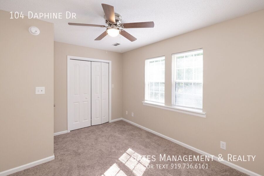 Quiet Duplex Close to Downtown Hillsborough property image
