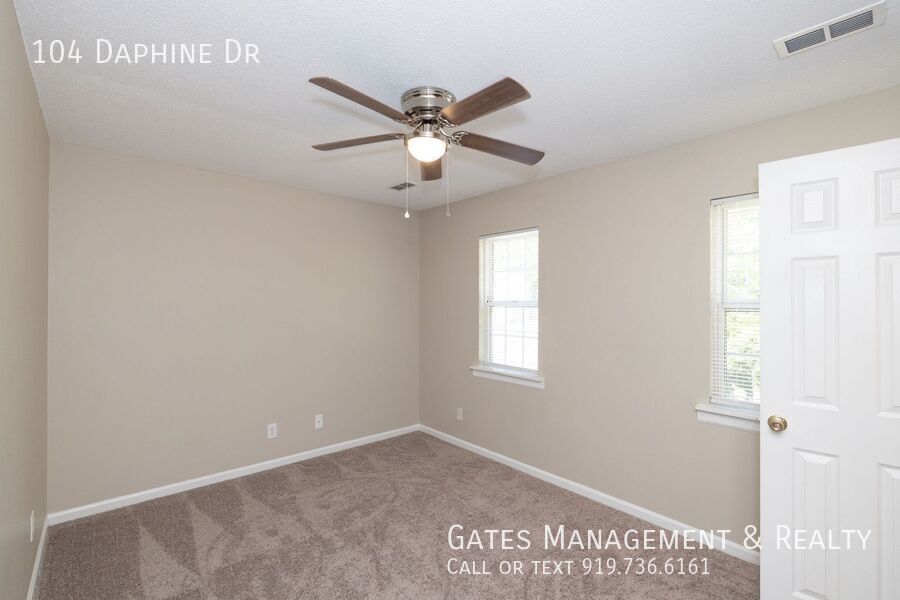 Quiet Duplex Close to Downtown Hillsborough property image