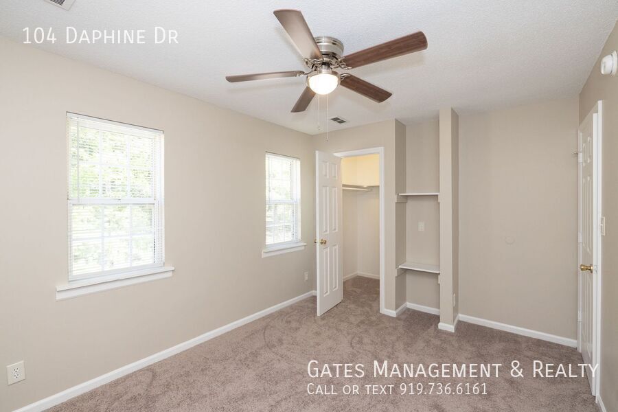 Quiet Duplex Close to Downtown Hillsborough property image