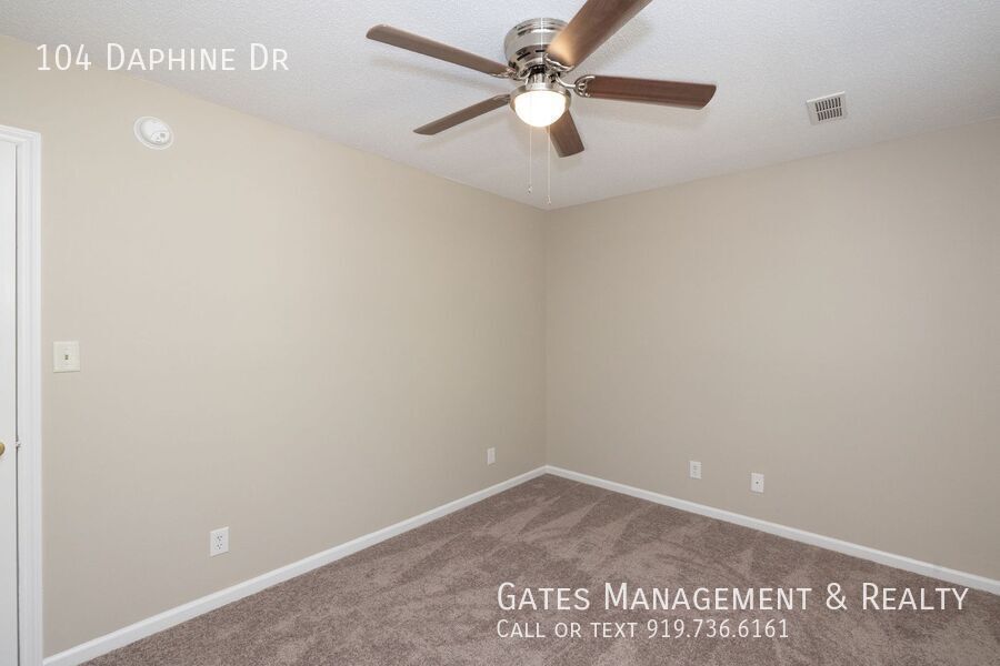 Quiet Duplex Close to Downtown Hillsborough property image
