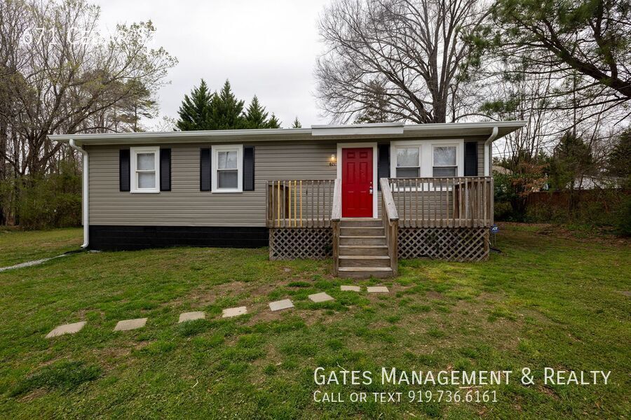 Cozy 3 Bedroom Home in Quiet Hillsborough Neighborhood property image