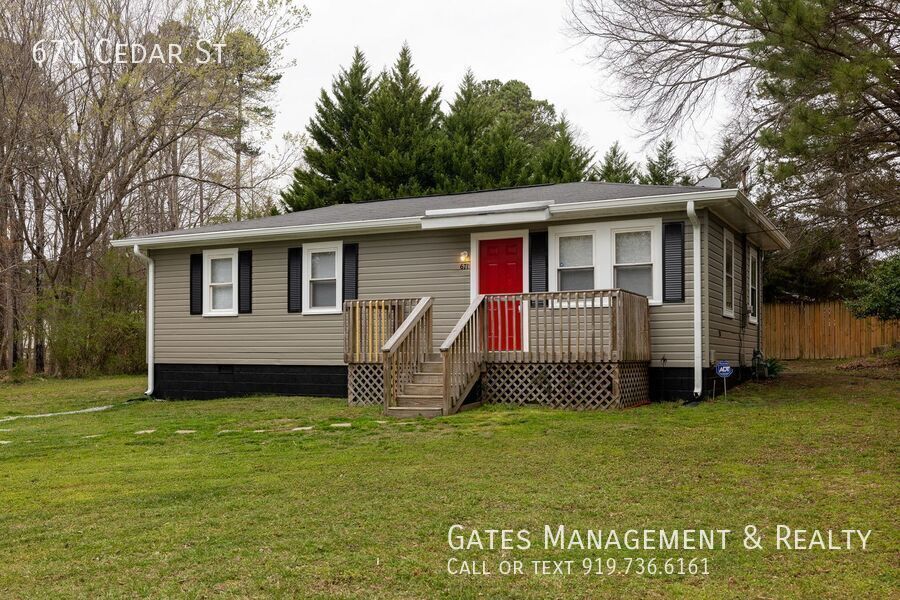 Cozy 3 Bedroom Home in Quiet Hillsborough Neighborhood property image