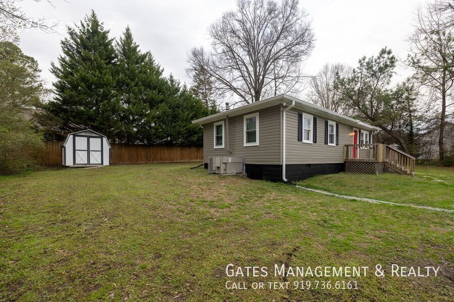 Cozy 3 Bedroom Home in Quiet Hillsborough Neighborhood property image