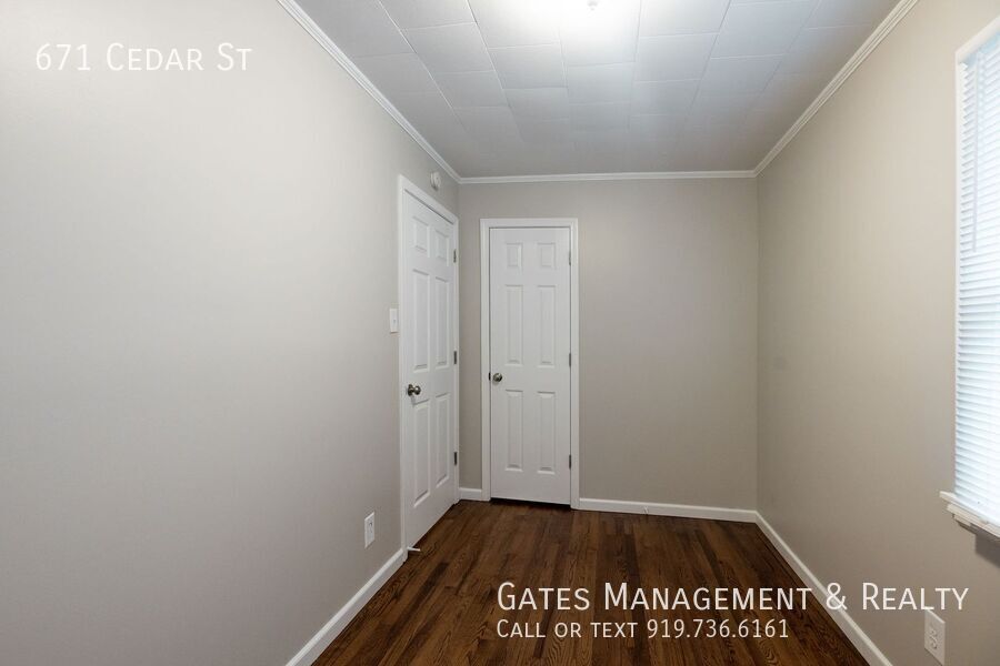 Cozy 3 Bedroom Home in Quiet Hillsborough Neighborhood property image