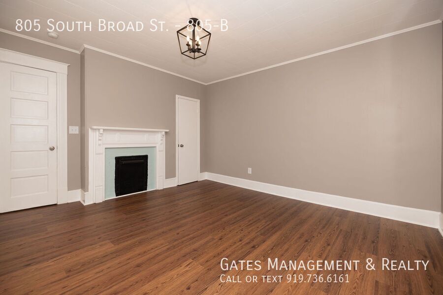 Duplex Apartment in Historic Home-Burlington property image