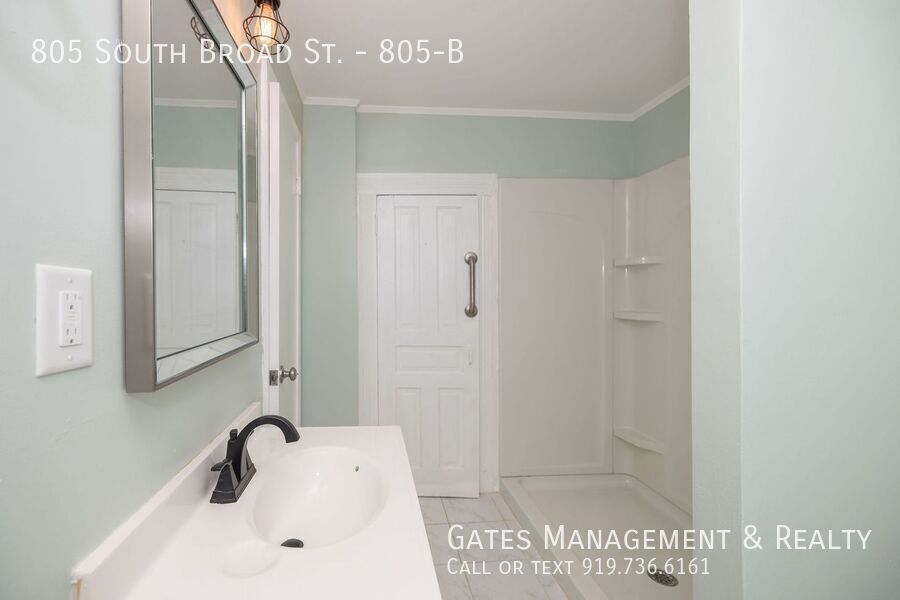 Duplex Apartment in Historic Home-Burlington property image