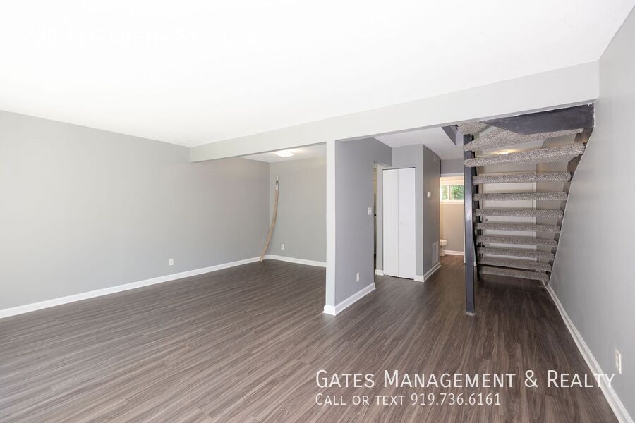 Newly Updated Chapel Hill Condo in Village Green Community! property image
