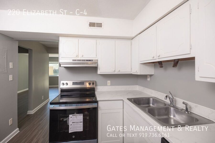 Newly Updated Chapel Hill Condo in Village Green Community! property image