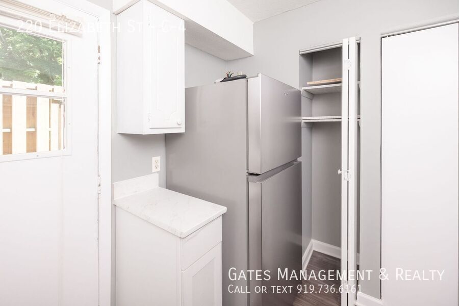 Newly Updated Chapel Hill Condo in Village Green Community! property image