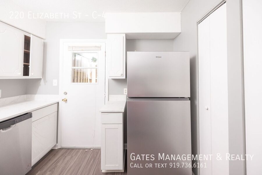 Newly Updated Chapel Hill Condo in Village Green Community! property image