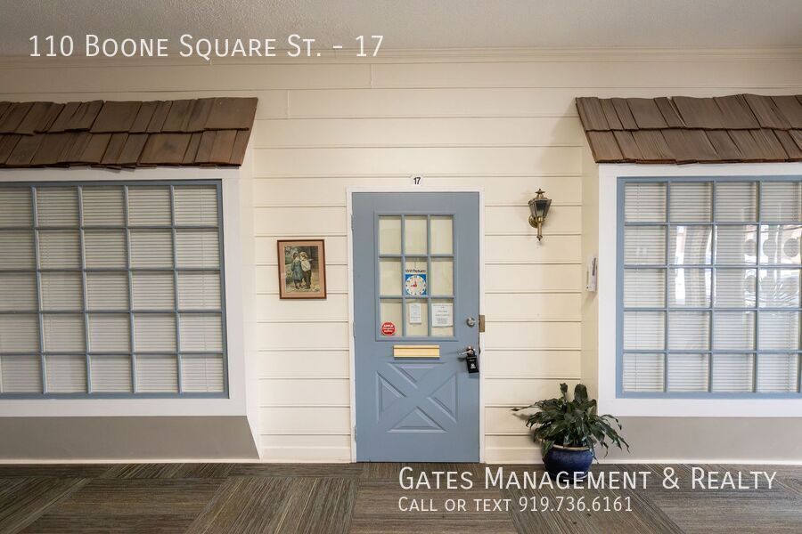 Retail/Office Space in Popular Boone Square property image