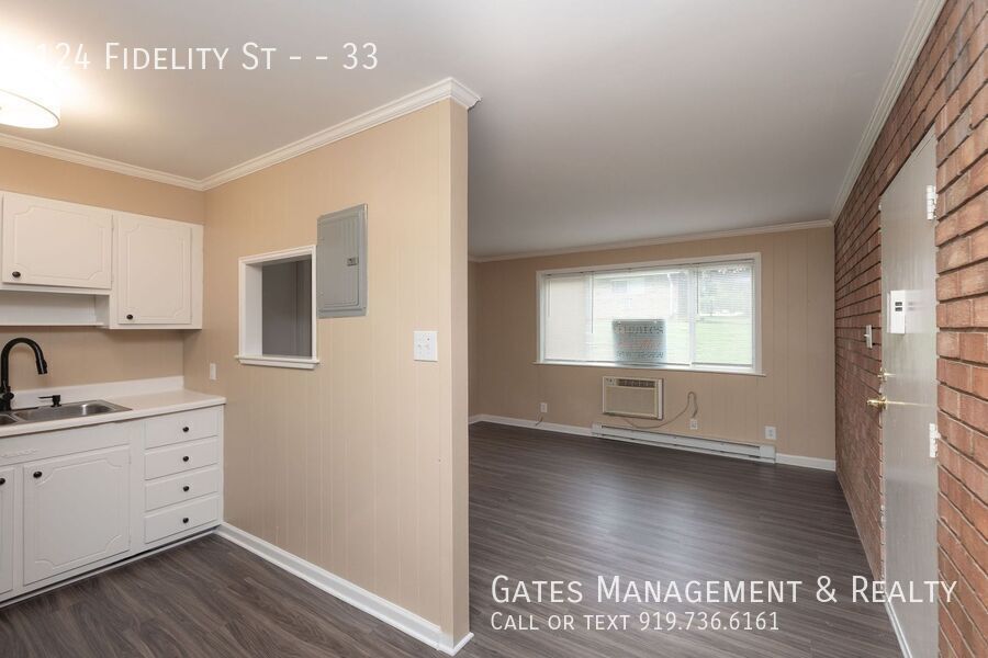 Newly Renovated Carrboro apartment convenient to everything property image