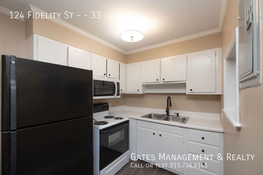 Newly Renovated Carrboro apartment convenient to everything property image