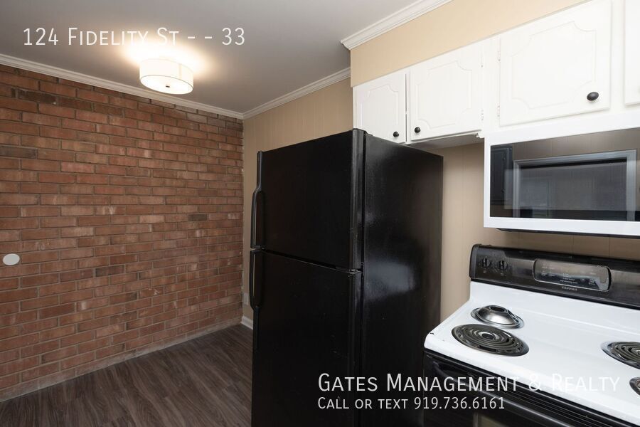 Newly Renovated Carrboro apartment convenient to everything property image