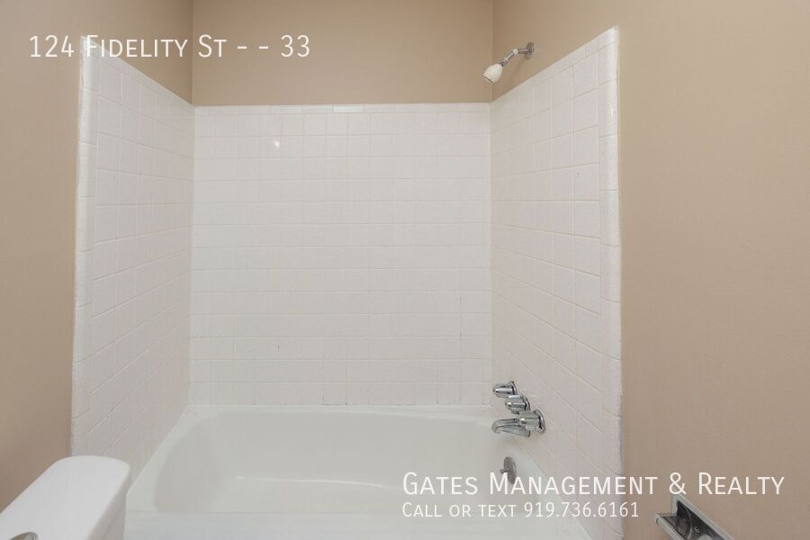 Newly Renovated Carrboro apartment convenient to everything property image