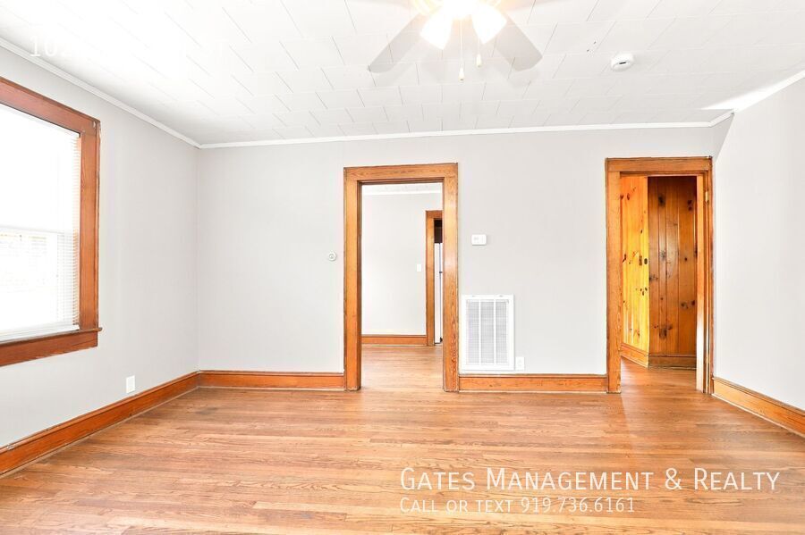 Nicely Updated Home in the Heart of Burlington property image