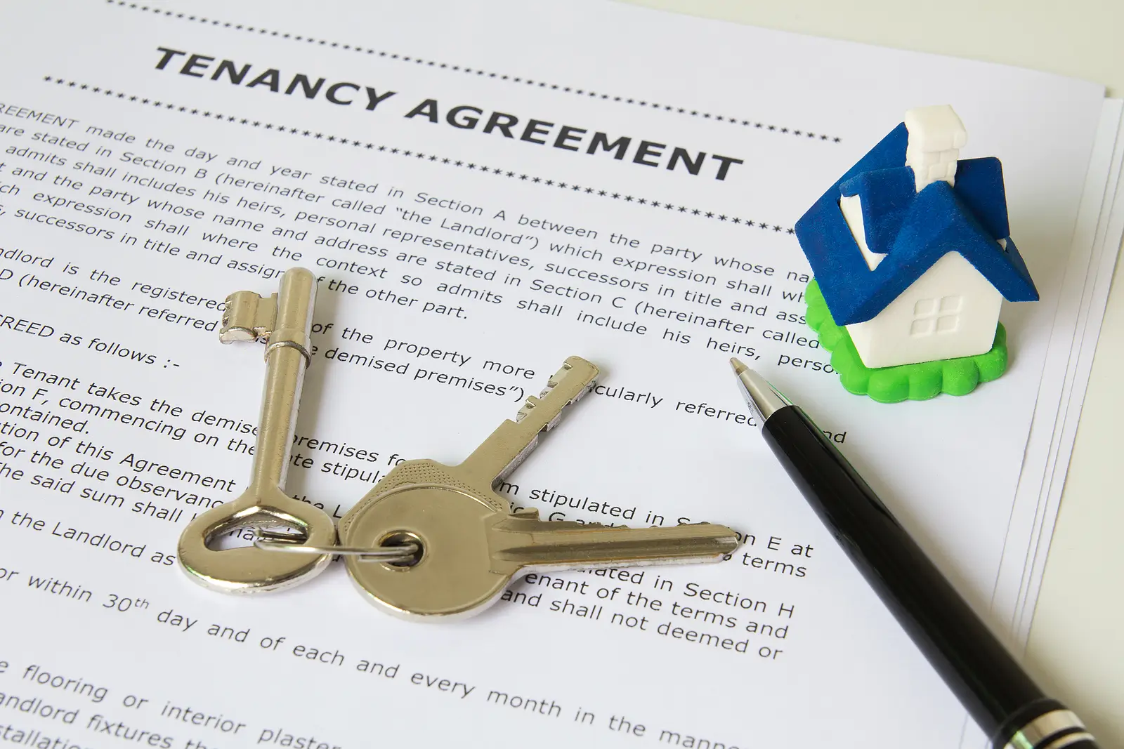 Should You Offer a Resident Benefits Package? Pros and Perks for Hillsborough Rentals